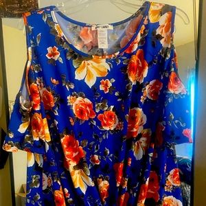 Floral cold shoulder top